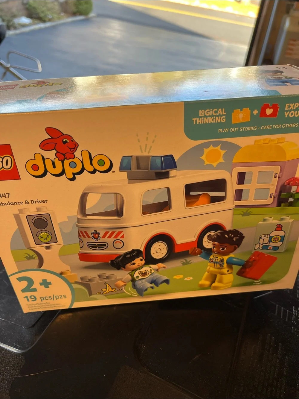 Lego duplo ambulance